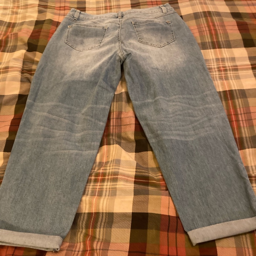 Sassy Inc Brand Denim Boyfriend Jeans with Leopard detail on legs. Size 16. - Picture 2 of 4